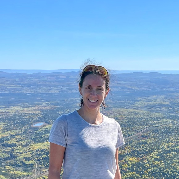 Meet your Posher, Julie - Picture 1 of 1